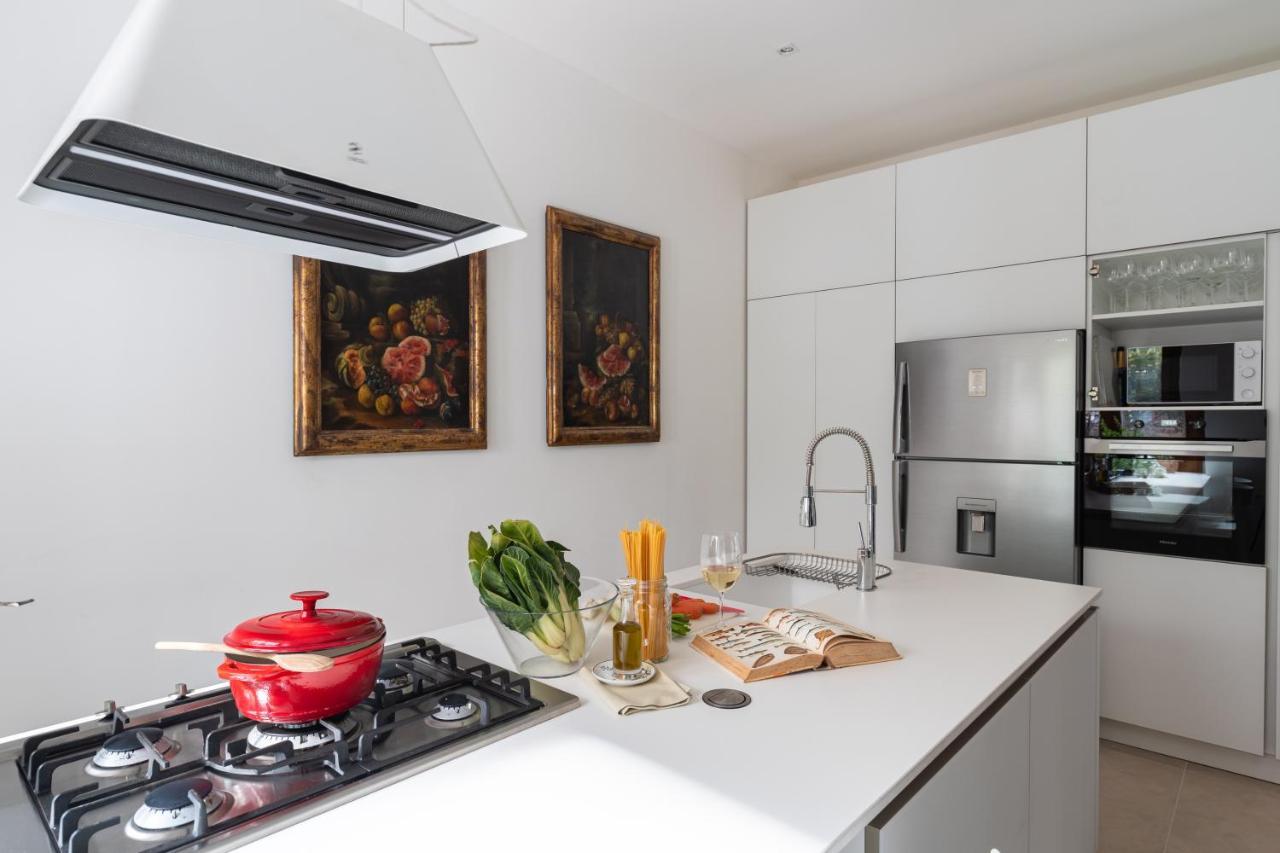 Domus Orestea Luxury Suites Palermo Exteriör bild