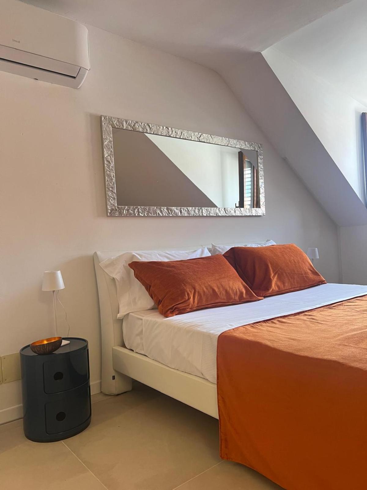 Domus Orestea Luxury Suites Palermo Exteriör bild